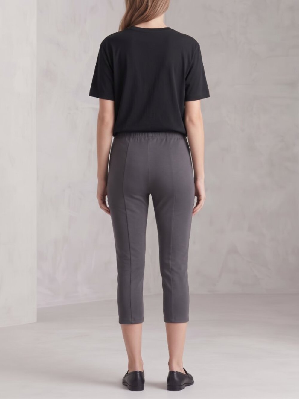 Women with Control with TUSHY LIFTER back seaming, Gray M  New without tags